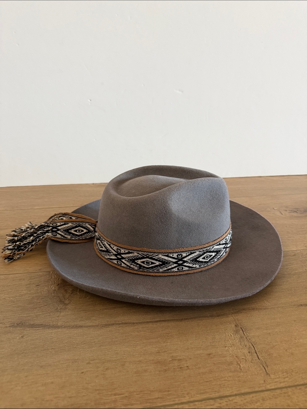 Western Woven Band Wide-Brim Felt Fedora Hat Rodeo Gray Wool Felt Size 58 Boho - Picture 3 of 7